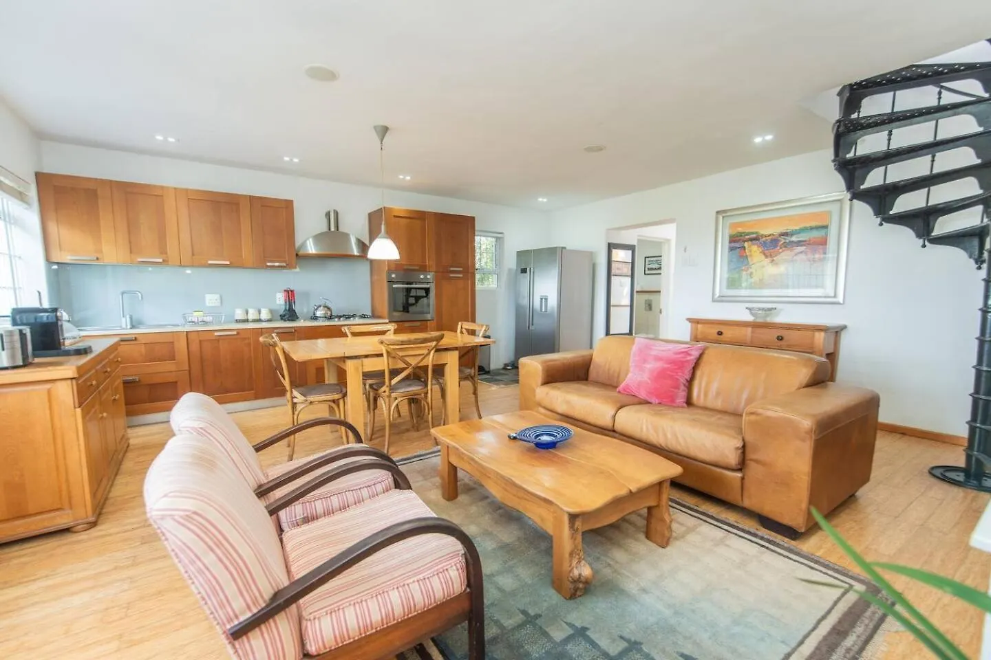 Verdi Luxury Cottage 3 Port Elizabeth Apartment