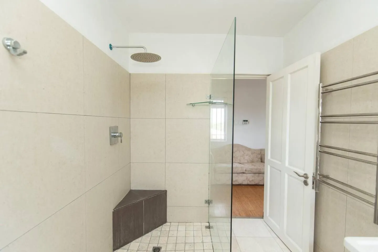 Verdi Luxury Cottage 3 Port Elizabeth Apartment