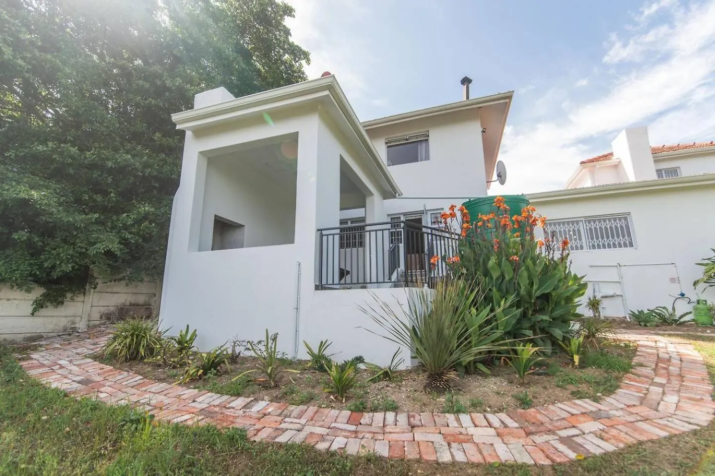 Verdi Luxury Cottage 3 Порт-Элизабет
